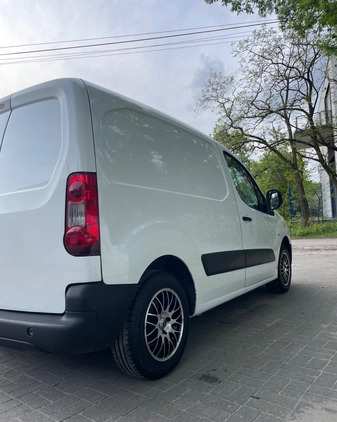 Peugeot Partner cena 17900 przebieg: 226069, rok produkcji 2010 z Warszawa małe 106